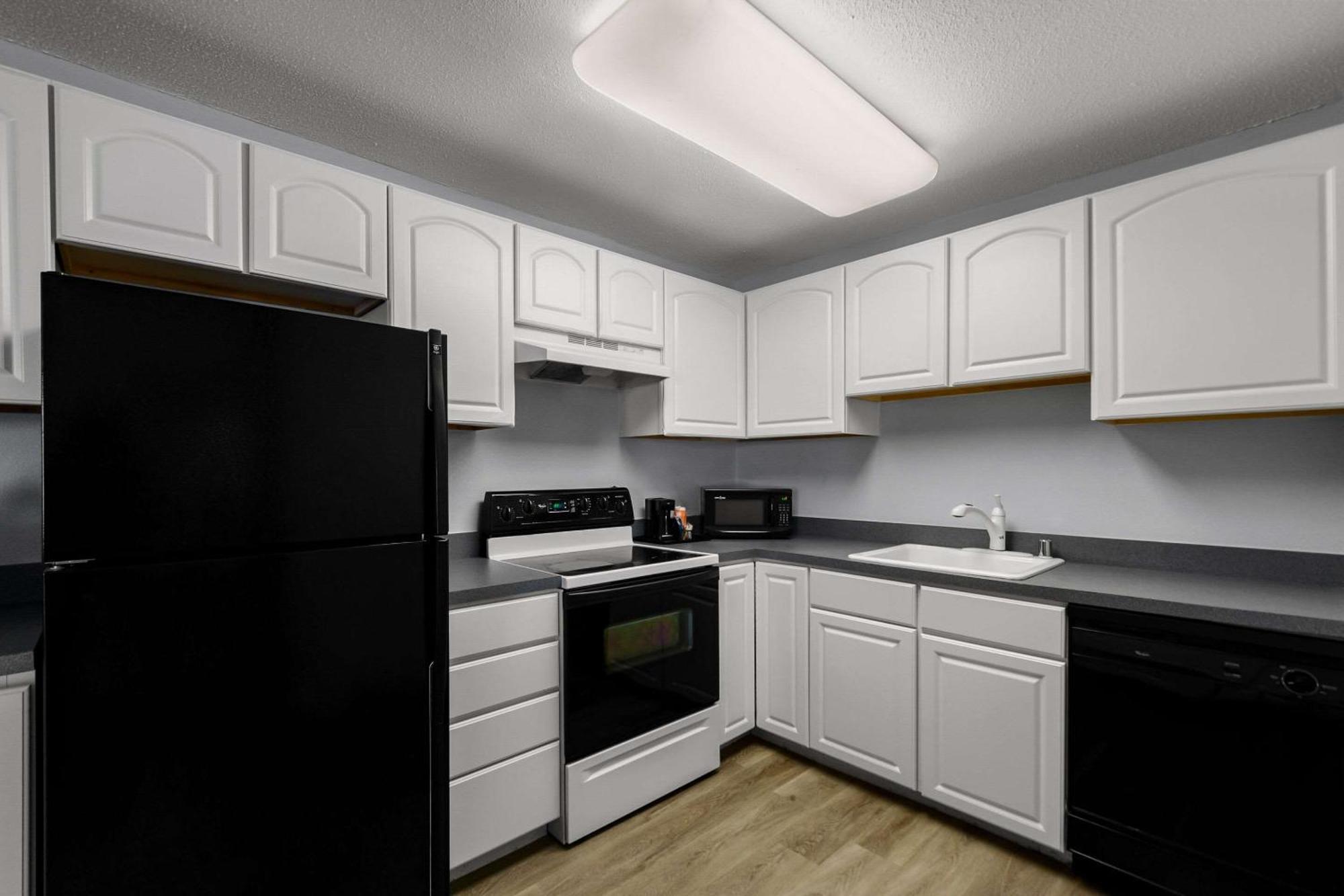 Clarion Inn Falls Church-Arlington Екстер'єр фото