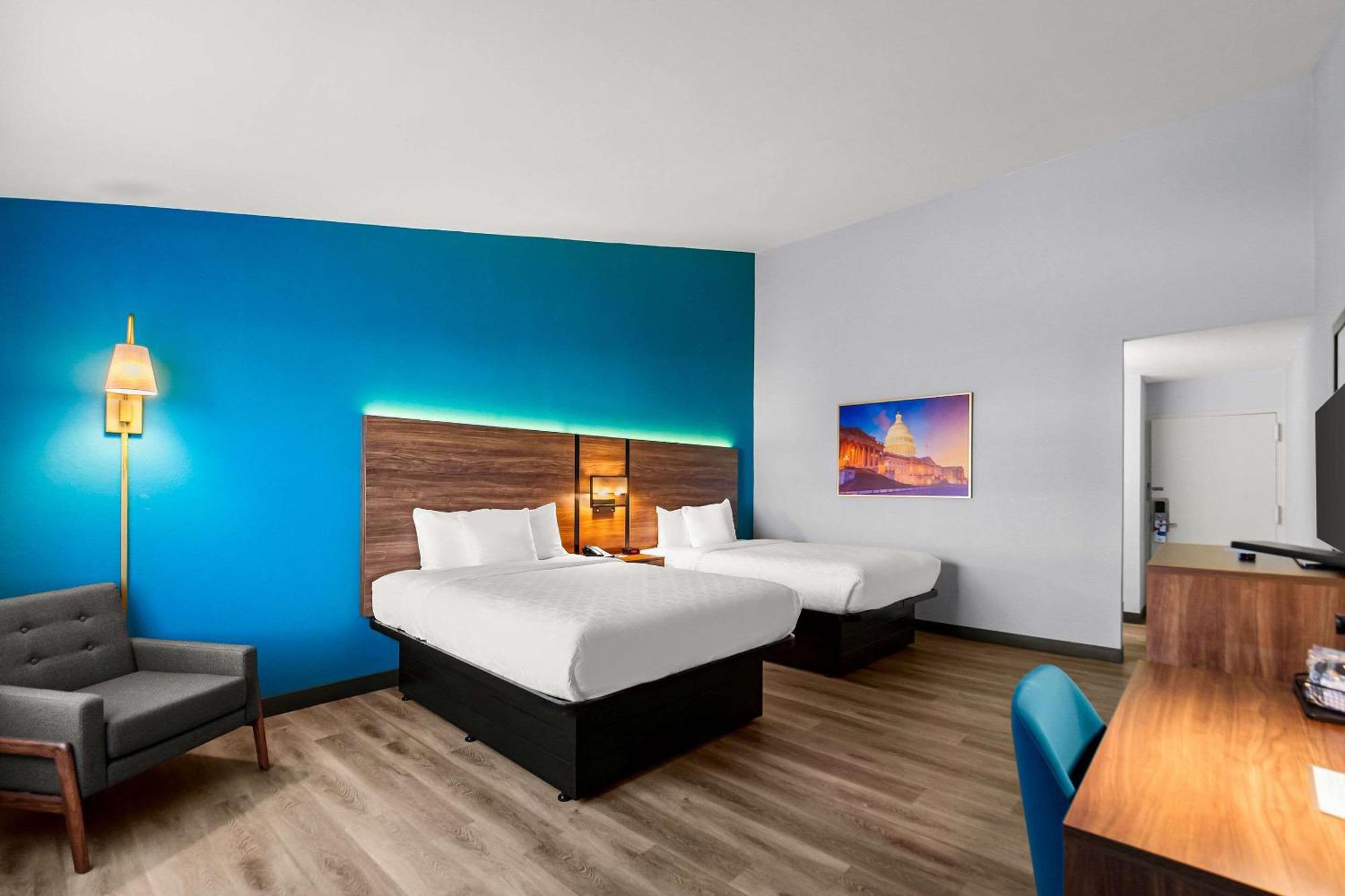 Clarion Inn Falls Church-Arlington Екстер'єр фото