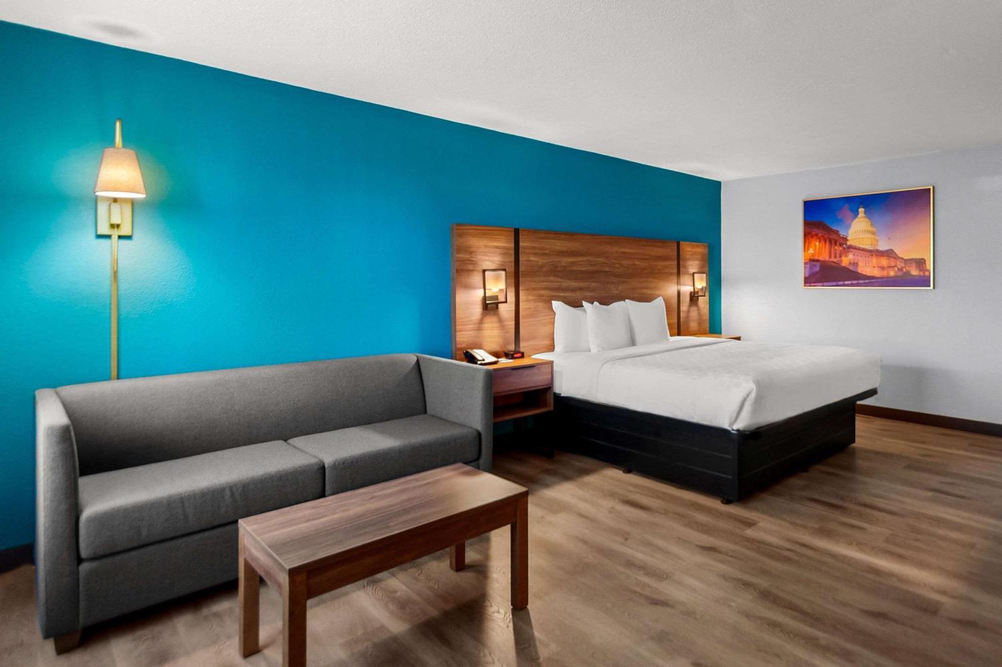 Clarion Inn Falls Church-Arlington Екстер'єр фото
