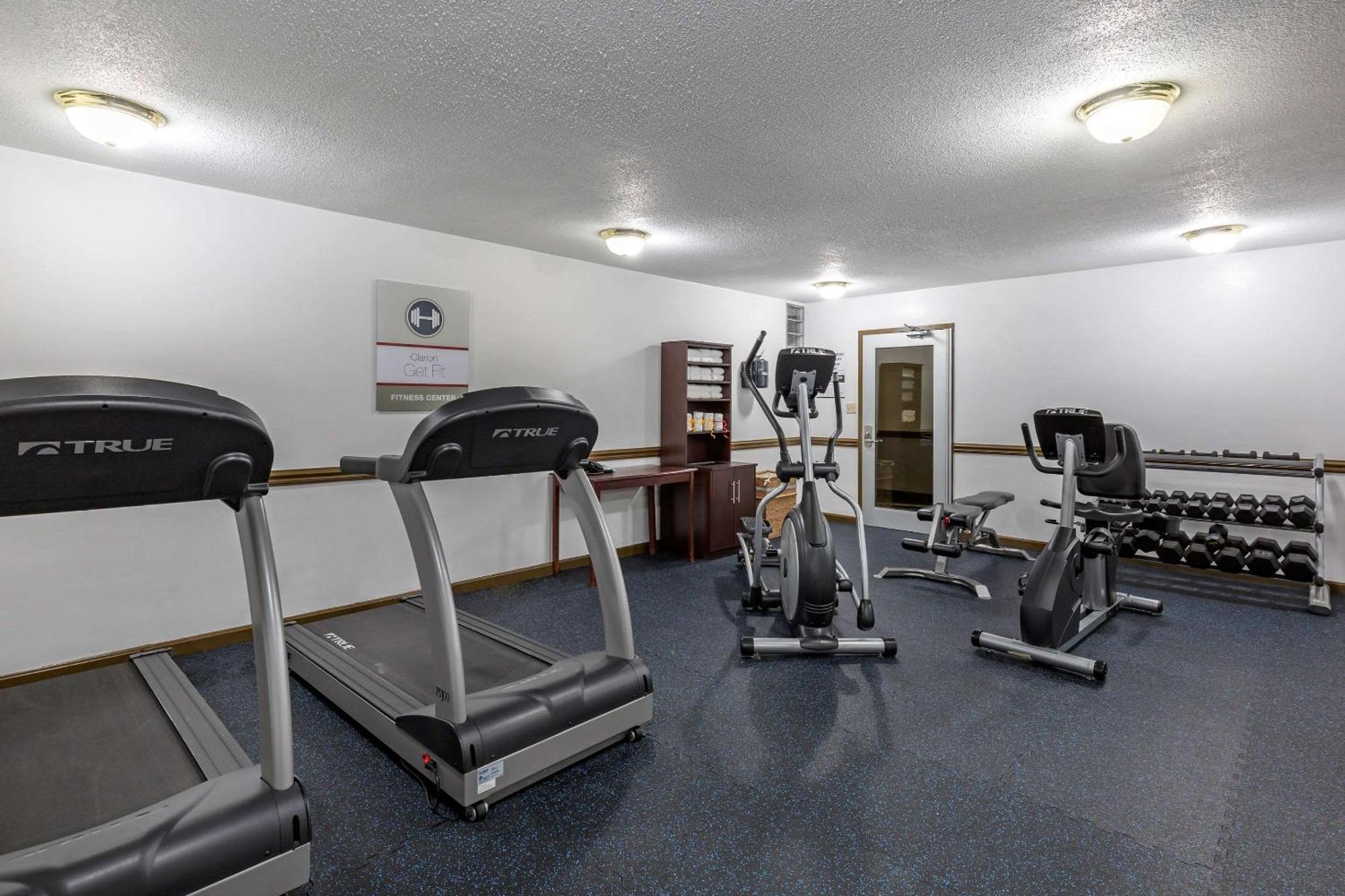 Clarion Inn Falls Church-Arlington Екстер'єр фото