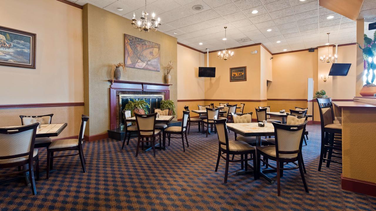 Clarion Inn Falls Church-Arlington Екстер'єр фото